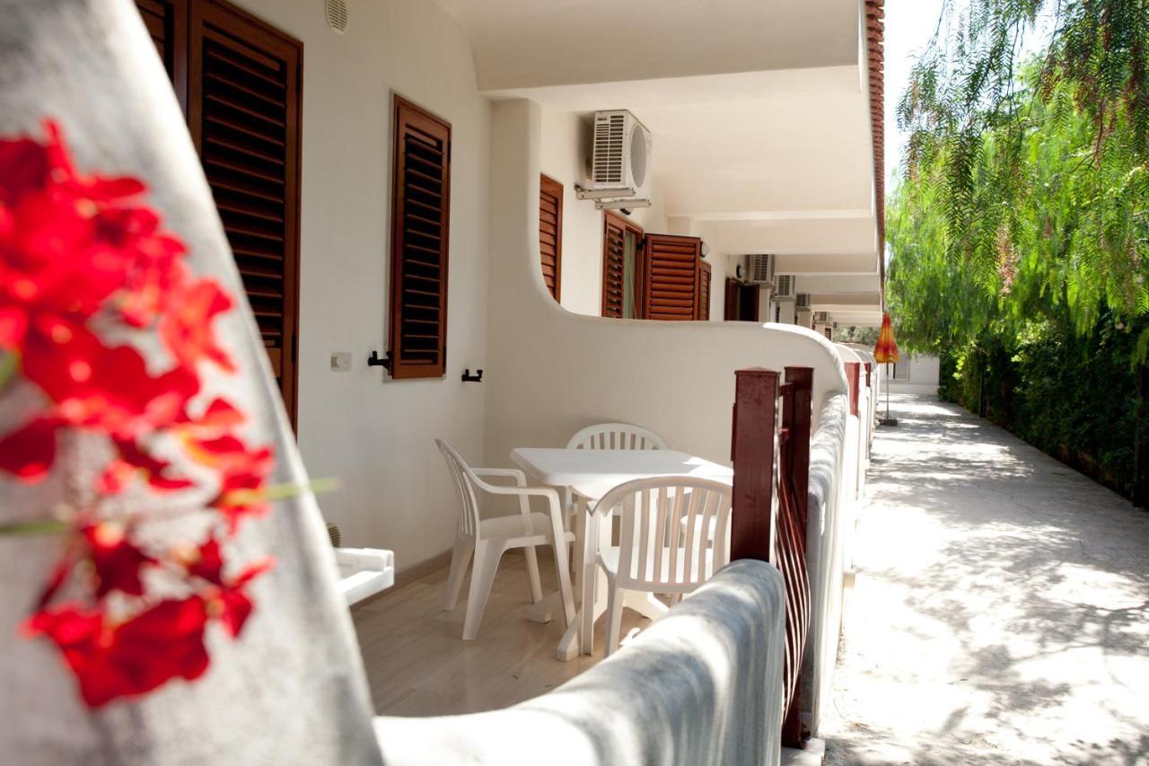 Residence Adriatico Mattinata Bagian luar foto