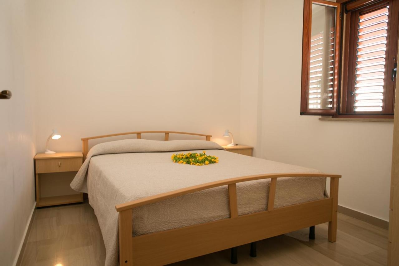 Residence Adriatico Mattinata Bagian luar foto