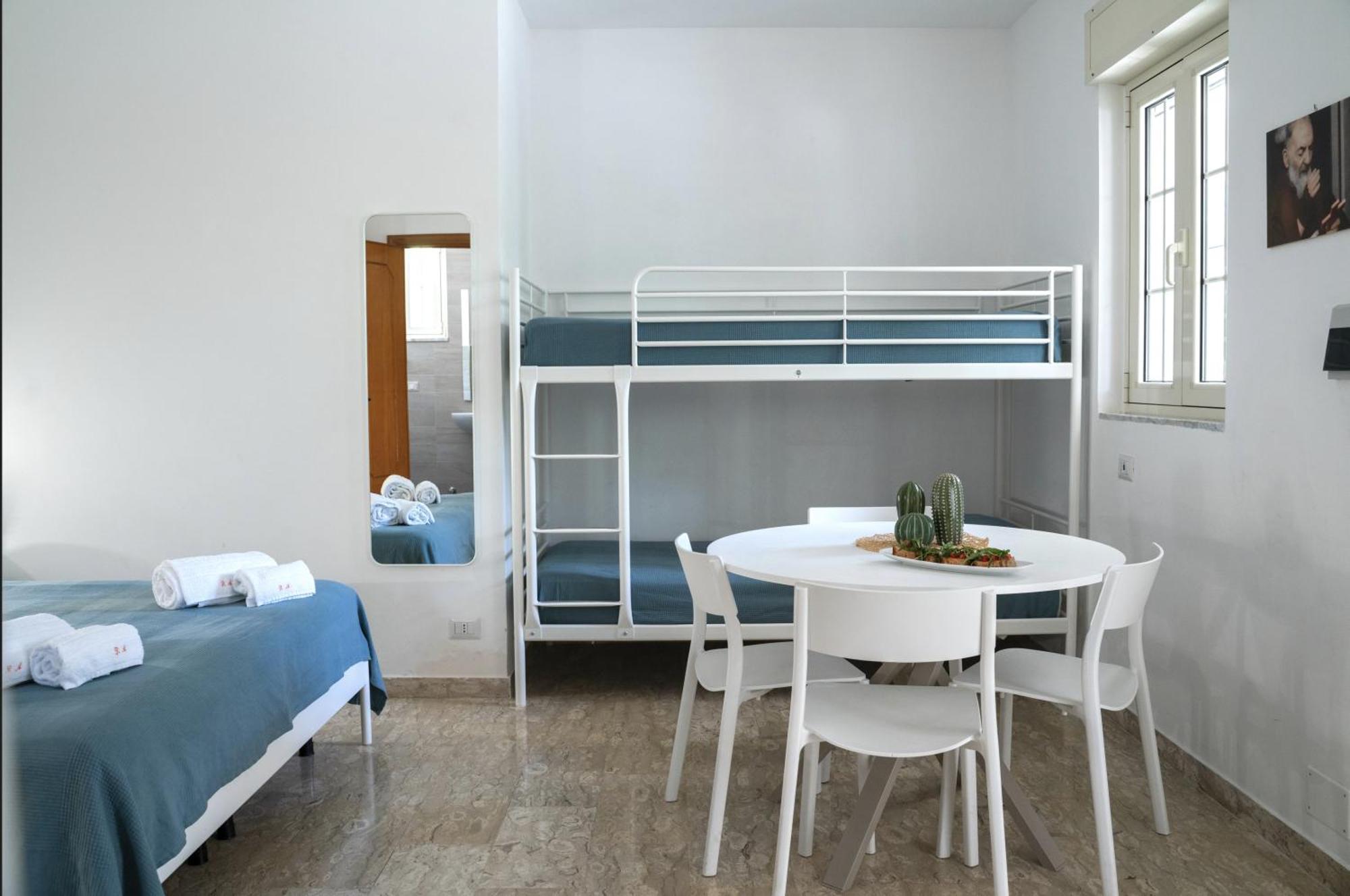 Residence Adriatico Mattinata Bagian luar foto
